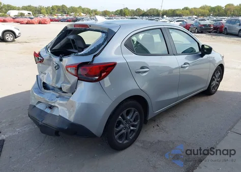 2020 Toyota Yaris Le z USA, uszkodzony, nr VIN 3MYDLBJV7LY705937